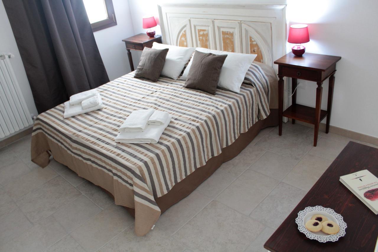 A Casa Ventotto Bed & Breakfast Mesagne Bagian luar foto