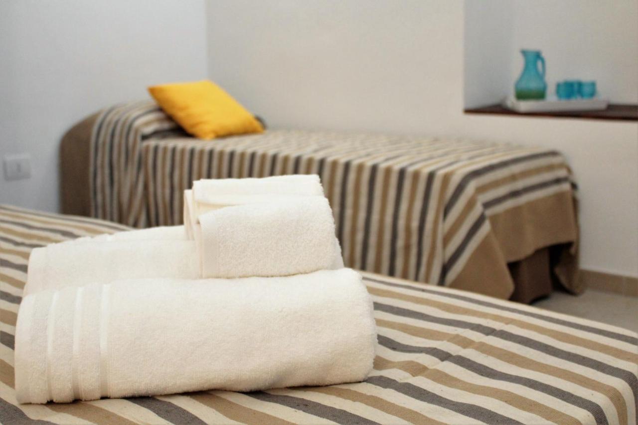 A Casa Ventotto Bed & Breakfast Mesagne Bagian luar foto