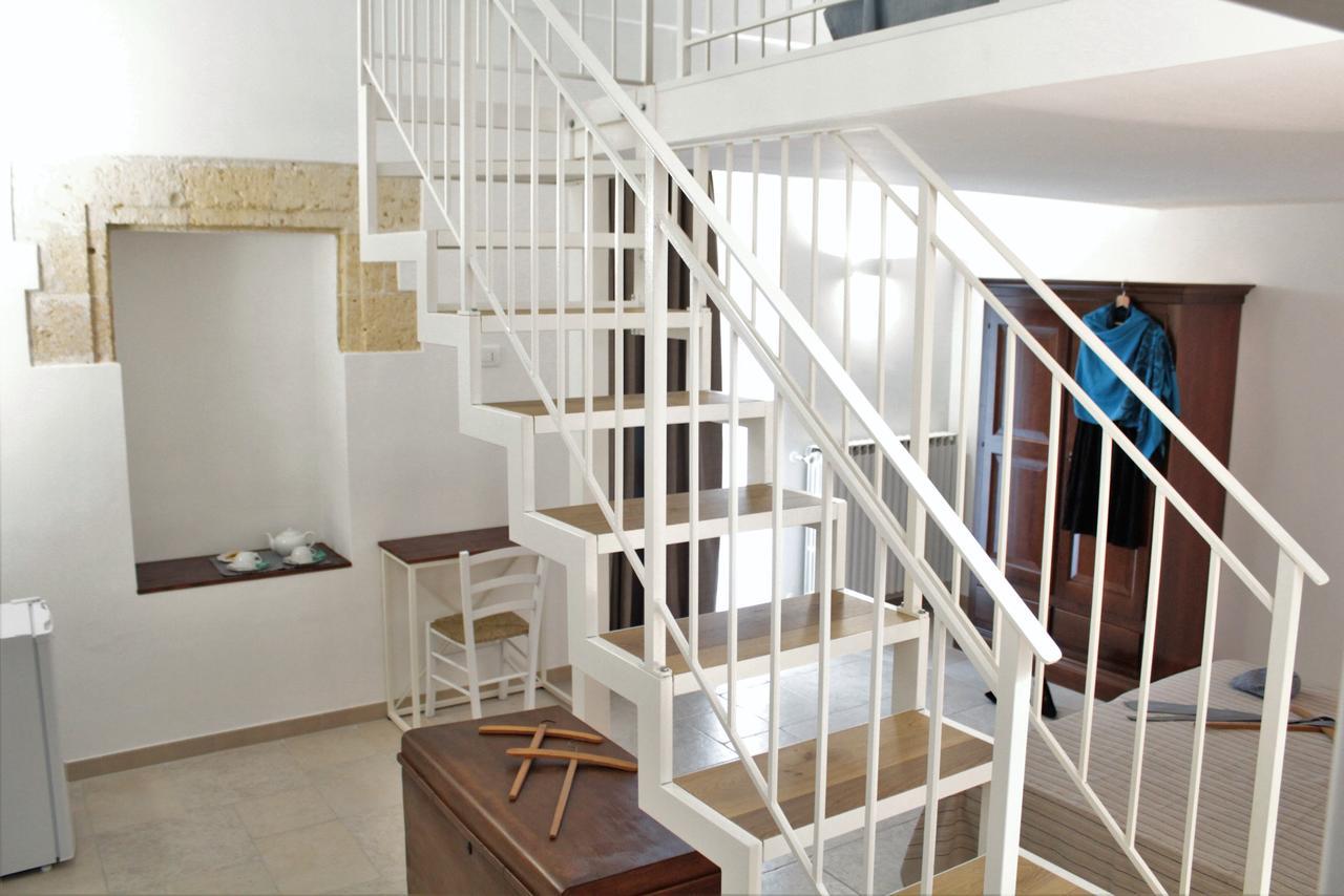 A Casa Ventotto Bed & Breakfast Mesagne Bagian luar foto