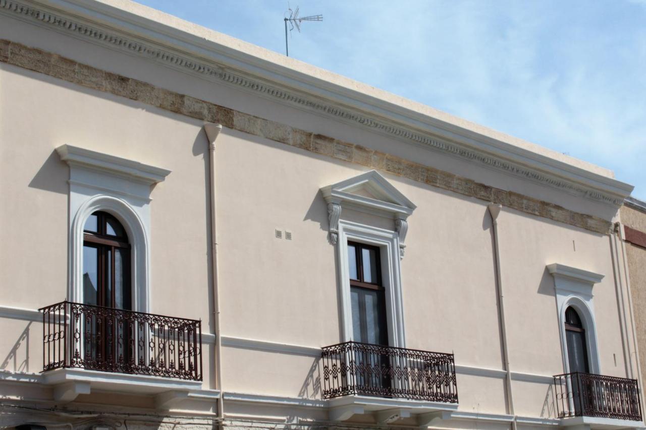 A Casa Ventotto Bed & Breakfast Mesagne Bagian luar foto
